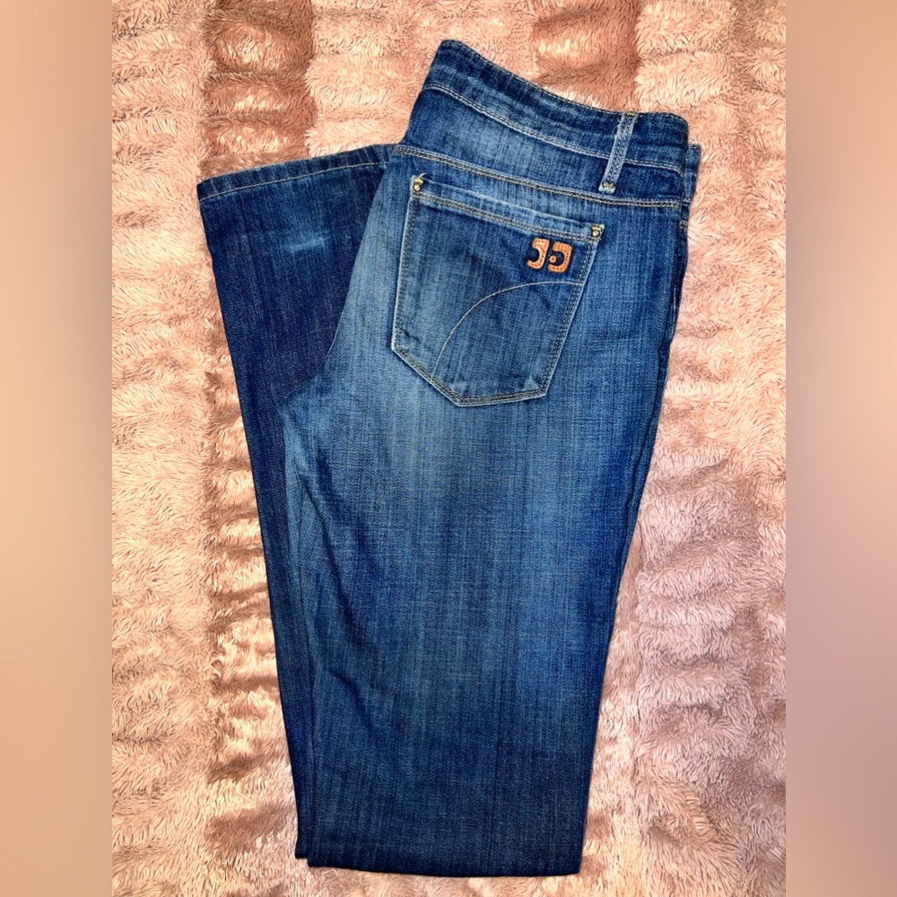 Joe Jeans cigarette fit Size 28 with 33” inseam.